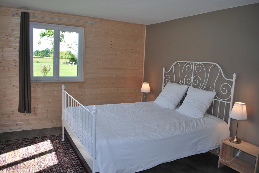 Domaine Les Gandins Bed & Breakfast Saint-Germain-de-Salles Ngoại thất bức ảnh