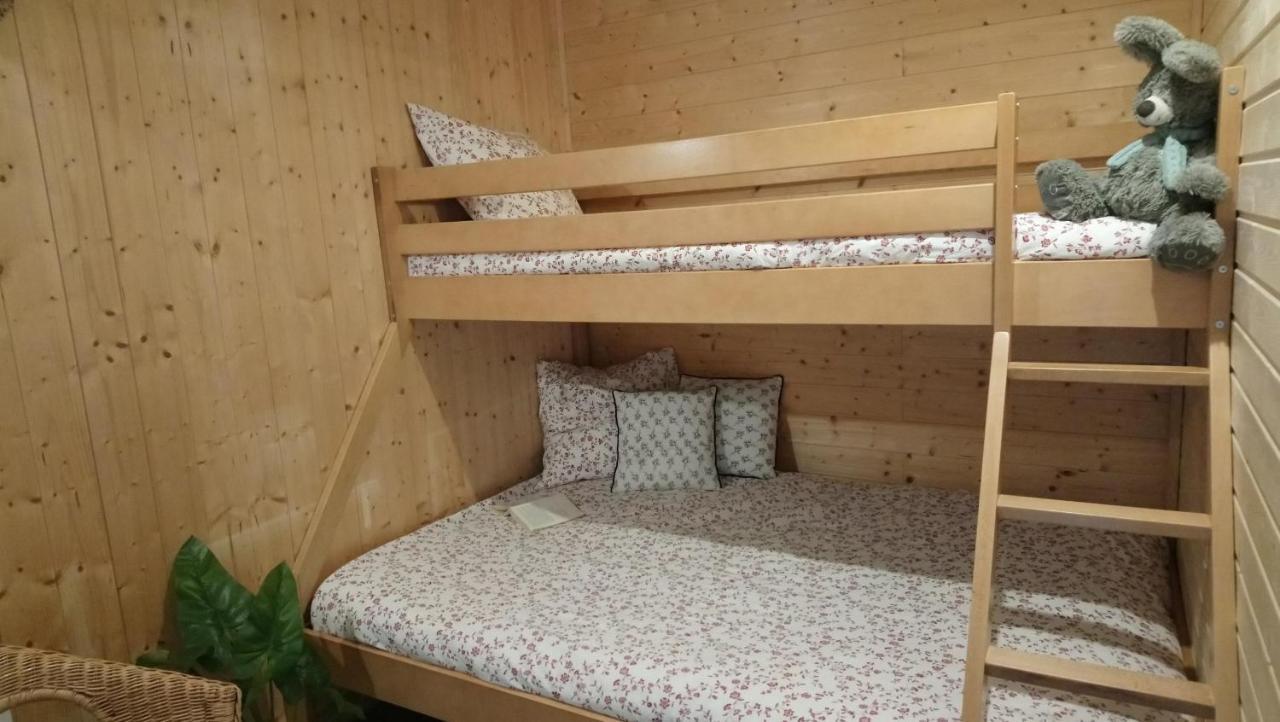 Domaine Les Gandins Bed & Breakfast Saint-Germain-de-Salles Ngoại thất bức ảnh